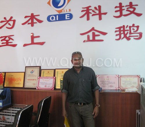 2011年7月25日，外國友人參觀考察我公司！明經(jīng)理等接待并陪同參觀！(圖1)