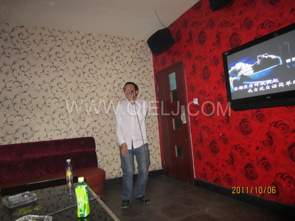 2011年10月，鄭州企鵝糧油機(jī)械有限公司--外貿(mào)部，十一國(guó)慶節(jié)團(tuán)體活動(dòng)！(圖13)